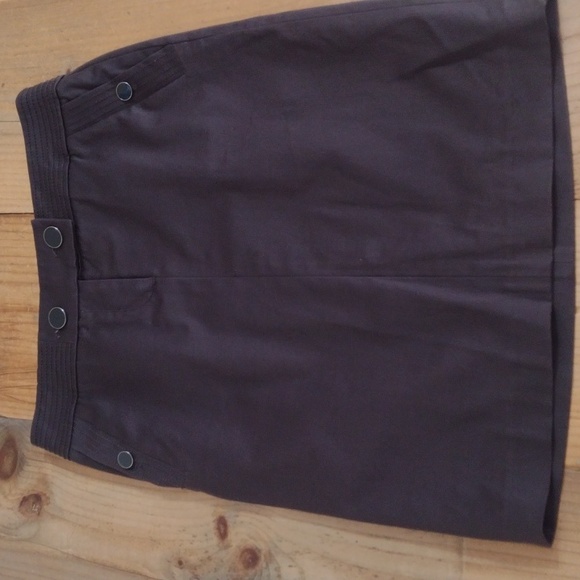 J. Crew Dark Brown Pencil Skirt w/ Pockets Like New Size 2 - Picture 2 of 12